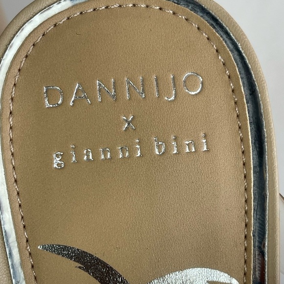 Dannijo  x Bianni Bini Transparent Strap Crystal Studded Block Heel Sandal. 10M - Picture 10 of 12